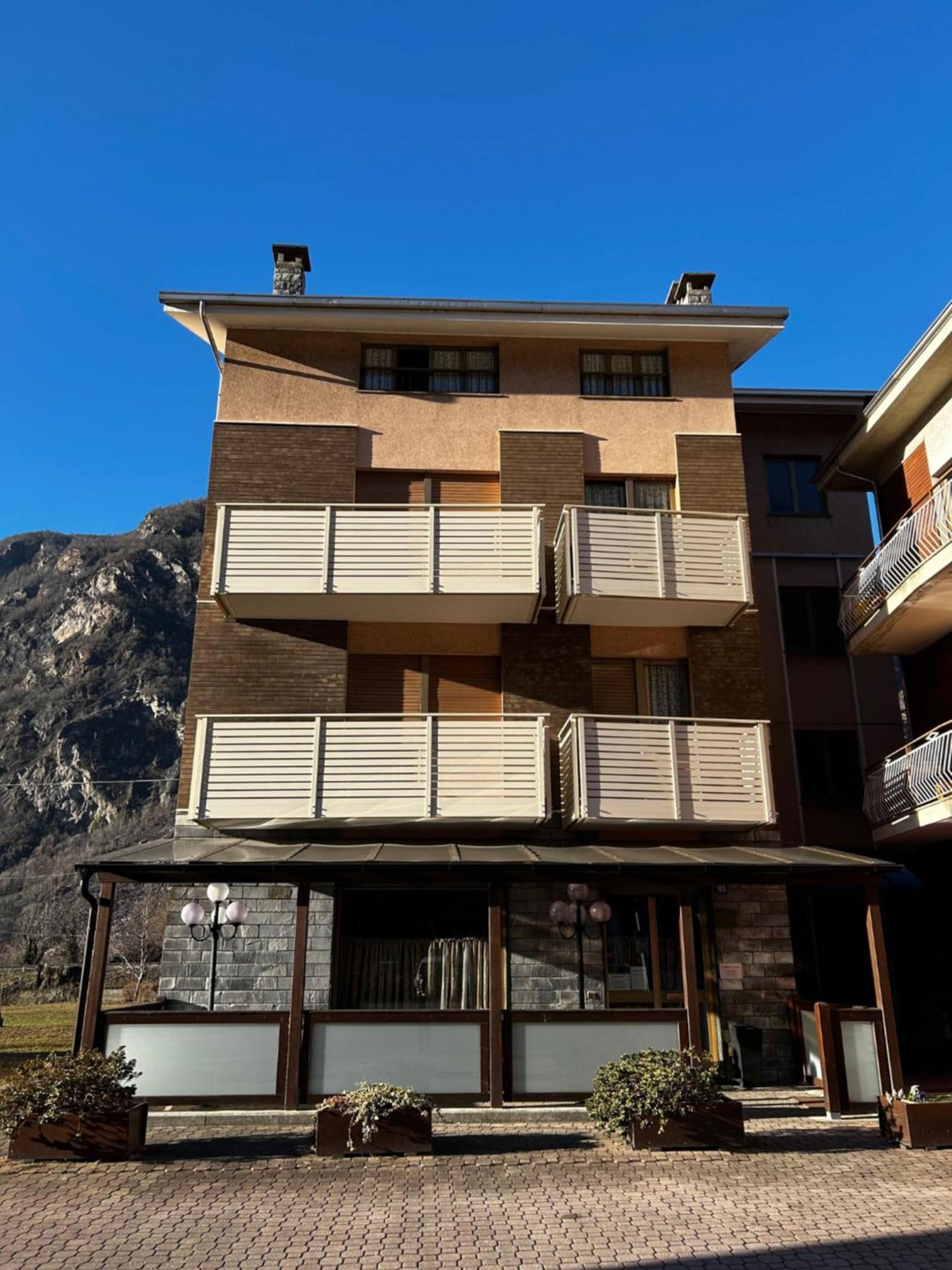 Albergo Carla Pont-Saint-Martin Exterior foto